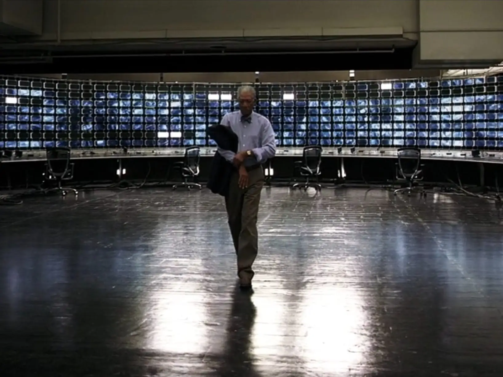 lucius destroying the tech in the dark knight