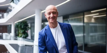 I’m the CEO of Siemens. I reply to most emails with 2-letter responses and don’t have recurring meetings — here’s a day in my life.