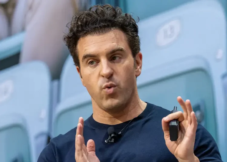 Airbnb CEO Brian Chesky says there’s one thing Silicon Valley needs to do to change Americans’ minds on AI