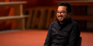 Garry Tan says turning down Peter Thiel’s early offer to join Palantir was a $2-4 billion ‘mistake’