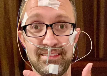 This doctor turned a stroke at 24 into a $75 million bet on smart rings. Read his pitch deck.