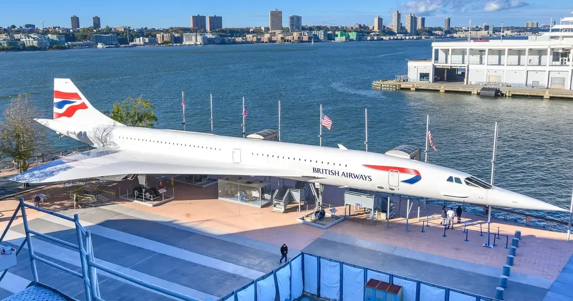 I toured a Concorde, the discontinued supersonic commercial jet flown by celebrities and royals. Take a look inside.