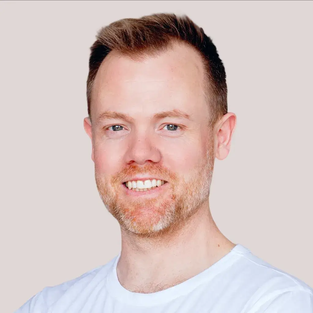 Adrian Macneil