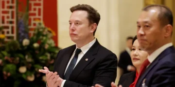 Tesla ends 3-year strike in Sweden by throwing money at it
