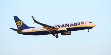 An airline passenger almost got sucked out of the plane. A new report shows how it happened.