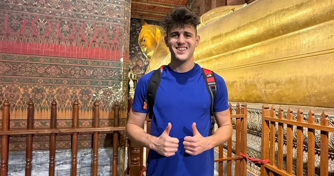 After I graduated from college in the US, I moved abroad to Thailand. It’s nothing like I expected.