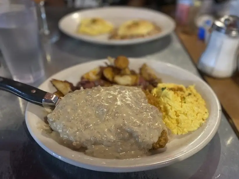 Goldy's Breakfast Bistro