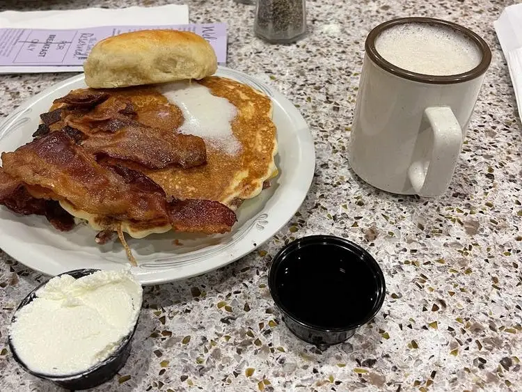 Shady Maple Smorgasbord