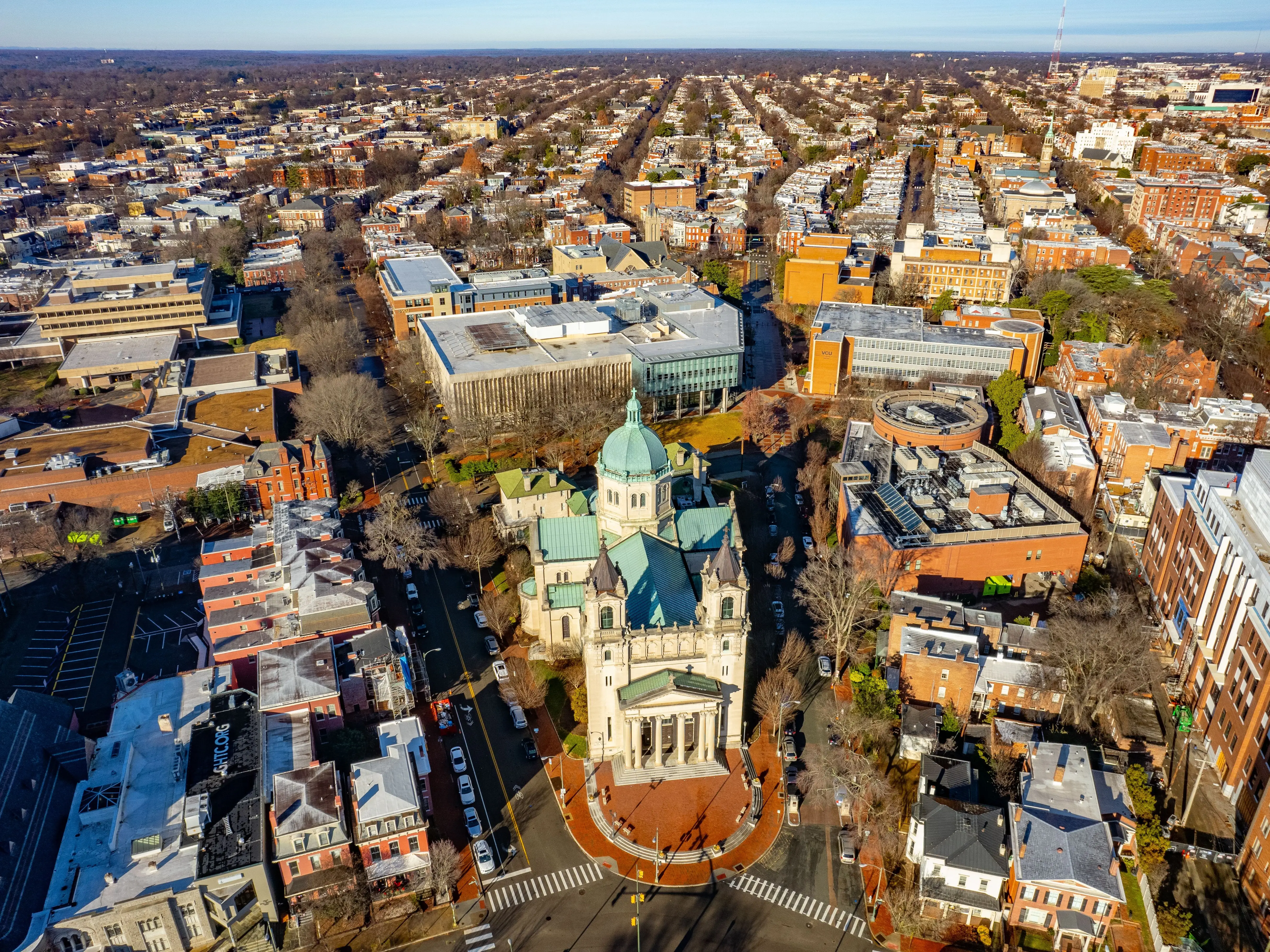 An aerial view of Virginia Commonwealth University and the Fan District of Richmond, Virginia
