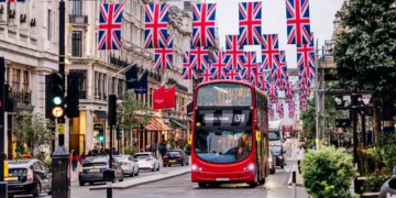 I was born and raised in London. Here are the 9 of the biggest mistakes I see tourists make.