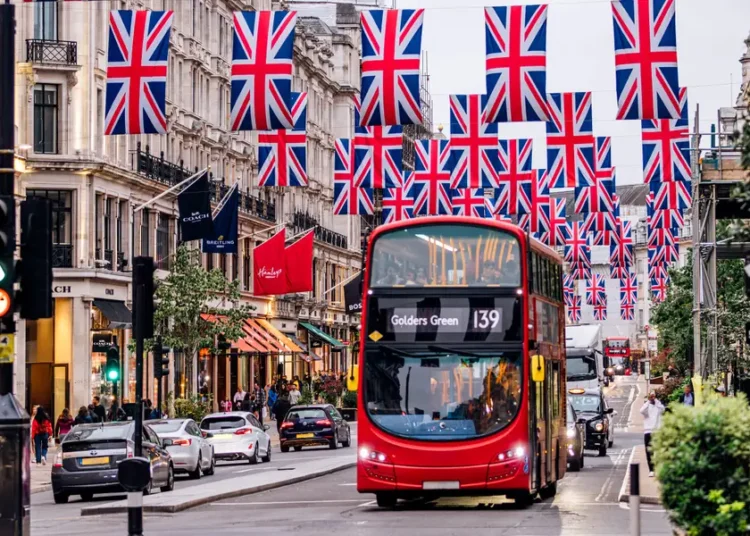 I was born and raised in London. Here are the 9 of the biggest mistakes I see tourists make.