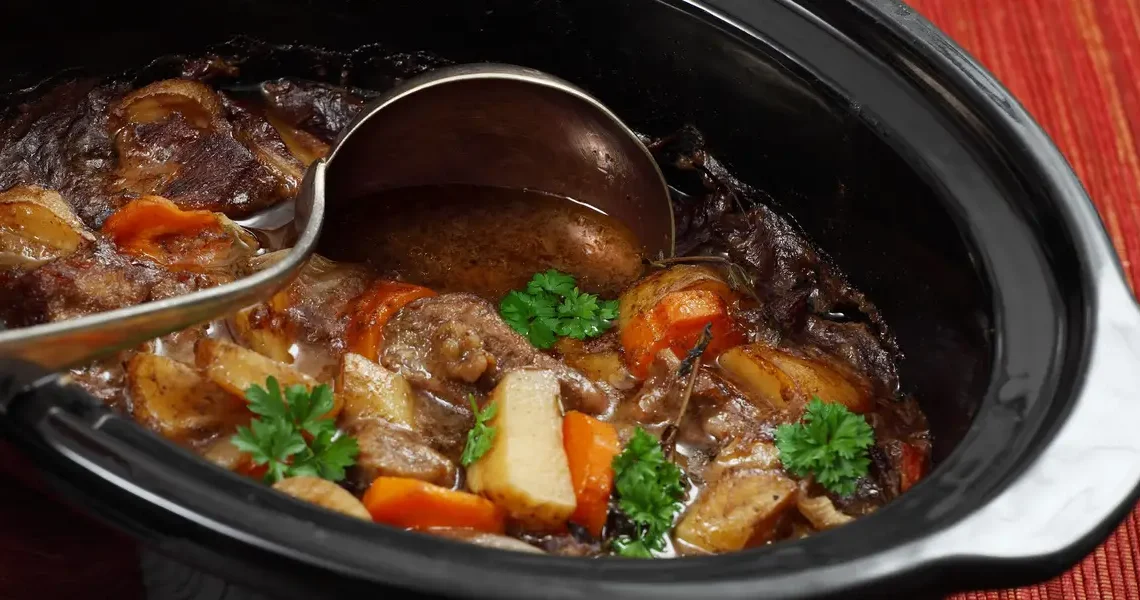 17 cozy comfort meals you can make in a slow cooker
