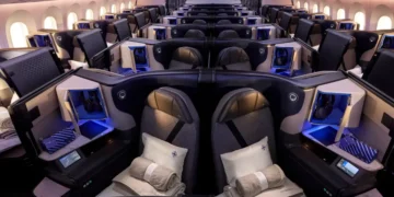 Business-class fliers love sliding doors — but they’re causing a nuisance for airlines and planemakers