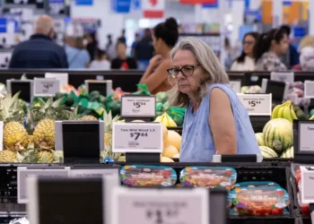 Walmart’s $2.9 billion tariff refund is headed back to shoppers