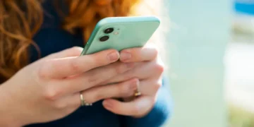 ChatGPT has entered the group chat. Texters have…feelings about it.