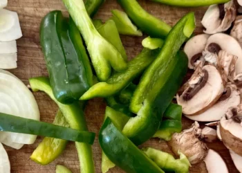 I’m a dietitian and busy mom. I swear by this one-hour meal-prep routine that saves me time and money all week.