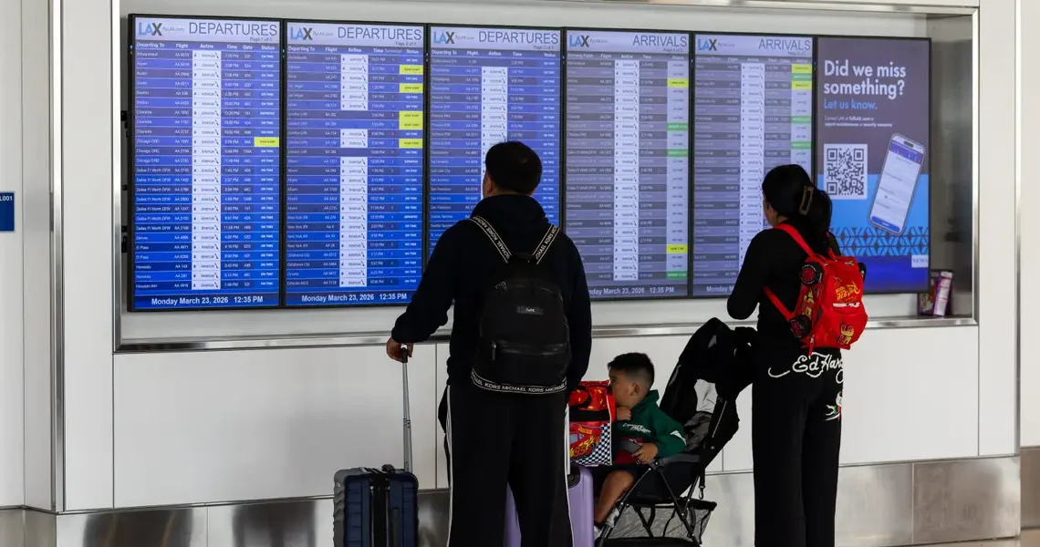 30 major US airports with the most departure delays, ranked