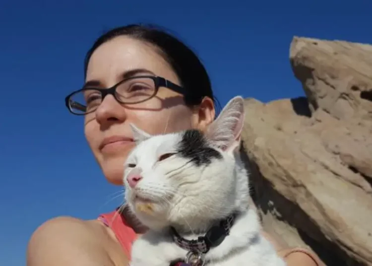 I moved from DC to Los Angeles to save a relationship. We broke up, but 10 years later, I’m still living here.