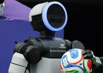 Hyundai CEO says your local car dealership could sell you a humanoid robot