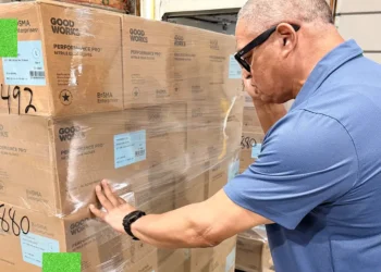 Amid warehouse staffing shortages, AI-powered drones and Meta glasses help visually impaired workers get the job done