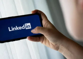 The fine line between getting noticed and getting embarrassed on LinkedIn