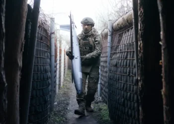 NATO needs to learn from Ukraine without copying its acts of desperation, commander says