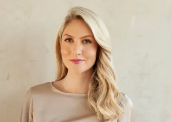 A gut health scientist and dietitian has a simple rule for making balanced, tasty smoothies