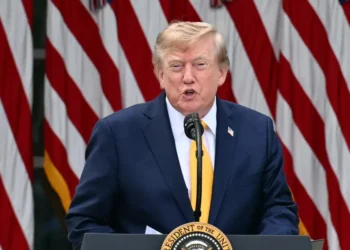 Trump signs executive order to rename Lake Ontario ‘Lake America’