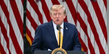 Trump signs executive order to rename Lake Ontario ‘Lake America’