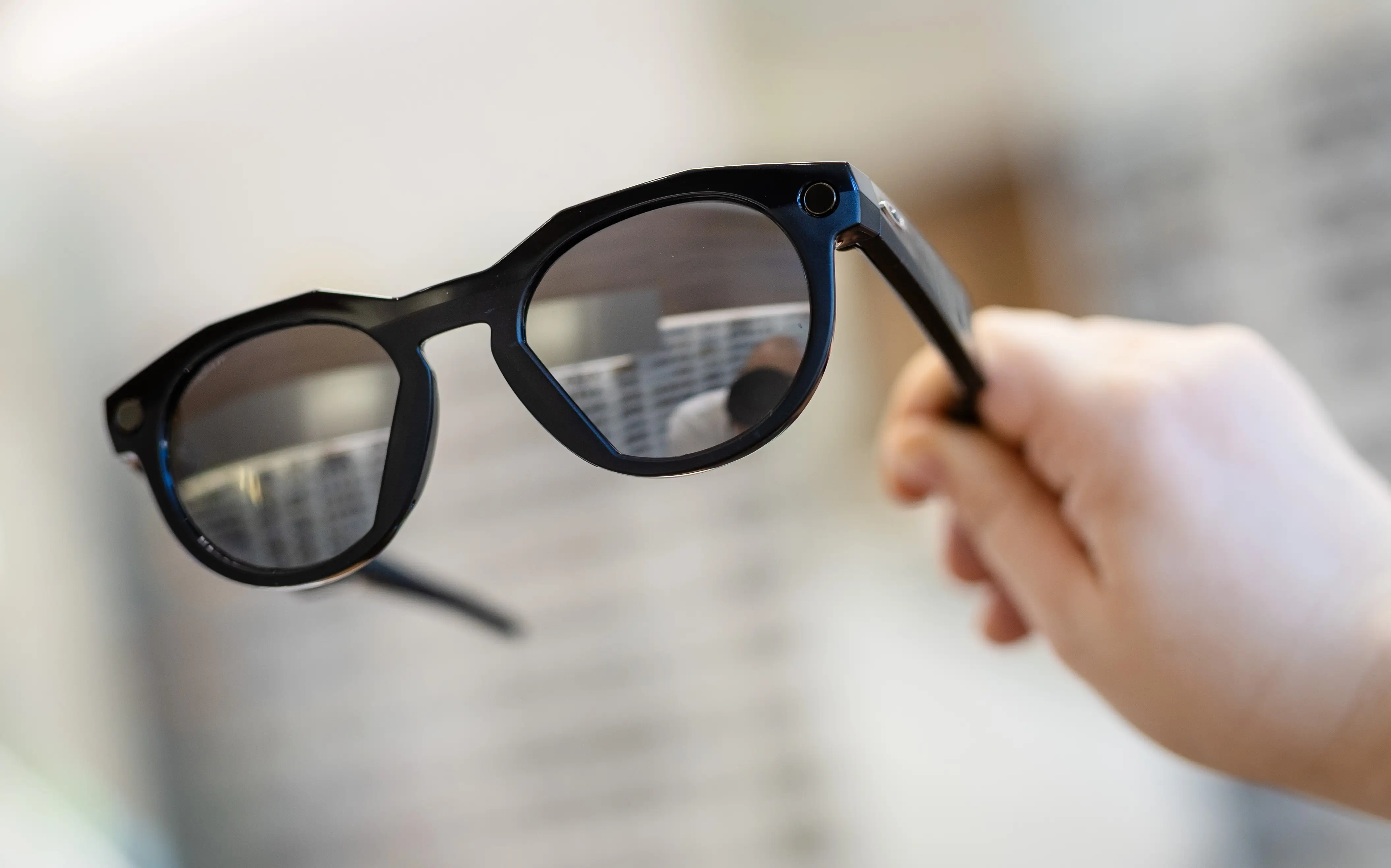 Meta glasses