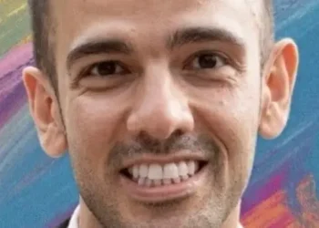 I couldn’t land a job, so I started AI training for $15 an hour. Now I make $100 an hour and built a career around AI.