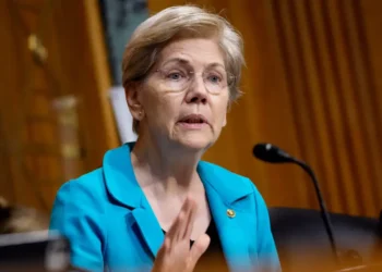 Student-loan borrowers got incorrect notices from a major student-loan company. Lawmakers want answers.