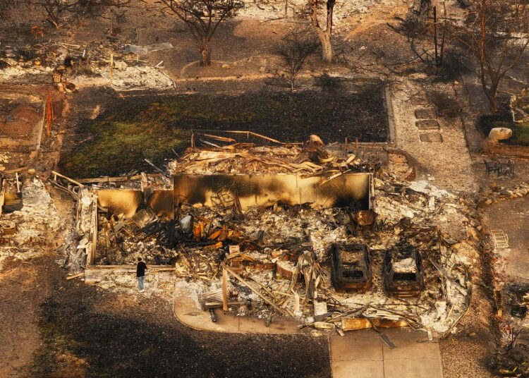 Polymarket let users bet on wildfires. Lawmakers warn that could spur arson.