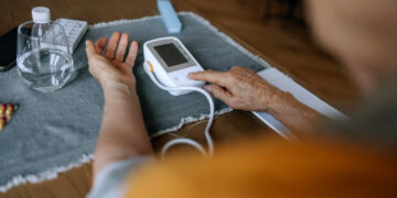 Avoiding these 3 risk factors might buy you 13 more dementia-free years