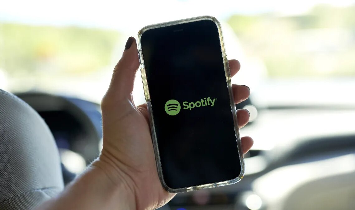 Correlation Between Album Releases and US Traffic Deaths Will Make You Rethink Playing Spotify in the Car