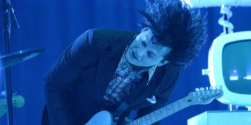 3 Sexy Songs From Alternative Bands That Honestly Don’t Seem That Sexy at First