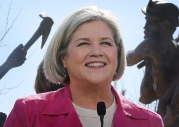 Canadian Mayor Jokes She’s Now ‘Head of America’ After Trump Renames Lake Ontario