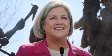 Canadian Mayor Jokes She’s Now ‘Head of America’ After Trump Renames Lake Ontario