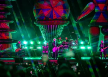 Billy Corgan and The Smashing Pumpkins Take the Stage With Another Massive Pop Star at Lollapalooza