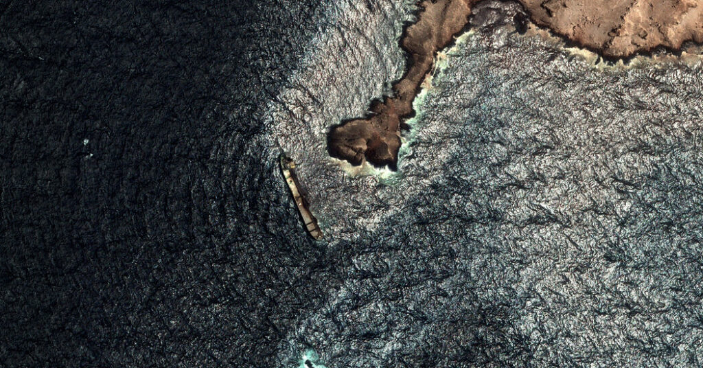Spike in ‘Dark’ Oil Tankers in Gulf Raises Risk of Catastrophic Spills