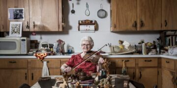 She set aside the fiddle to raise nine children. At 99, she made her Opry debut.