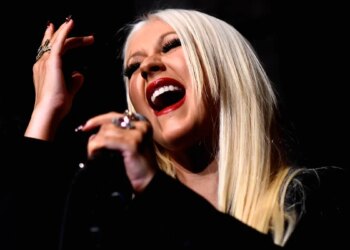 Why This 1993 One-Hit Wonder Gave Christina Aguilera Her 2002 Smash Hit, ‘Beautiful’
