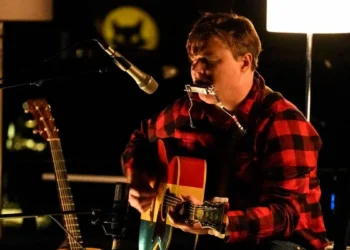 Controversial Rock Star Cancels Tour After Revealing He’s ‘Broke and Sick’ and Selling off Prized Possessions