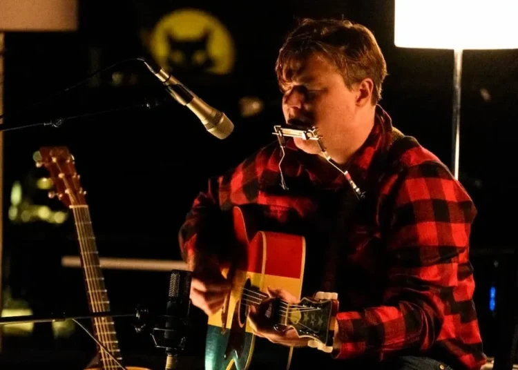 Controversial Rock Star Cancels Tour After Revealing He’s ‘Broke and Sick’ and Selling off Prized Possessions