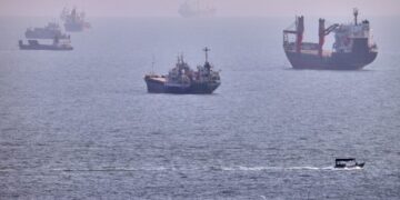 Iran says Hormuz deal with Oman won’t fully reopen strait