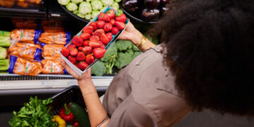 What a dermatologist eats in a day for better skin
