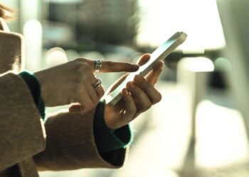 Dating App Photos Have a New Rule, and It’s Exhausting