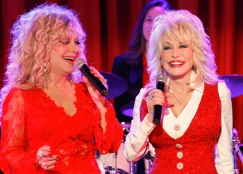 Dolly Parton’s Sister Reveals Country Icon Offered to Take Experimental Medication As a Final Way to Help Others