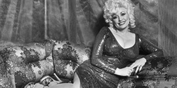 Texas Judge Utilizes Dolly Parton’s Assets to Strike Down Drag Ban