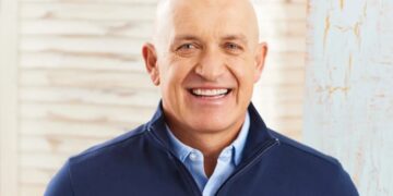 Go ahead, make fun of Tommy Bahama. The CEO is happy to join you, and he’s probably not a fan of your preppy shorts